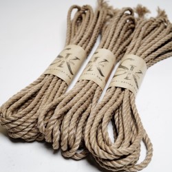 La corde de shibari en jute japonaise SK